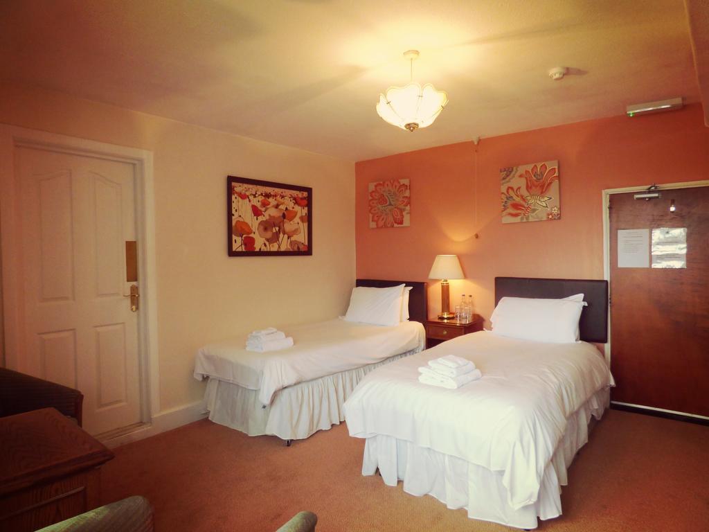 Unicorn Inn Somerton (Somerset) Room photo